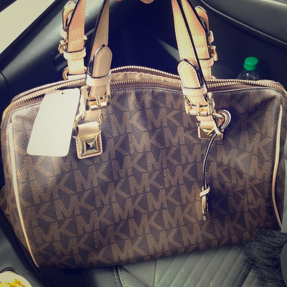 SOLD - Picture 4 of 5